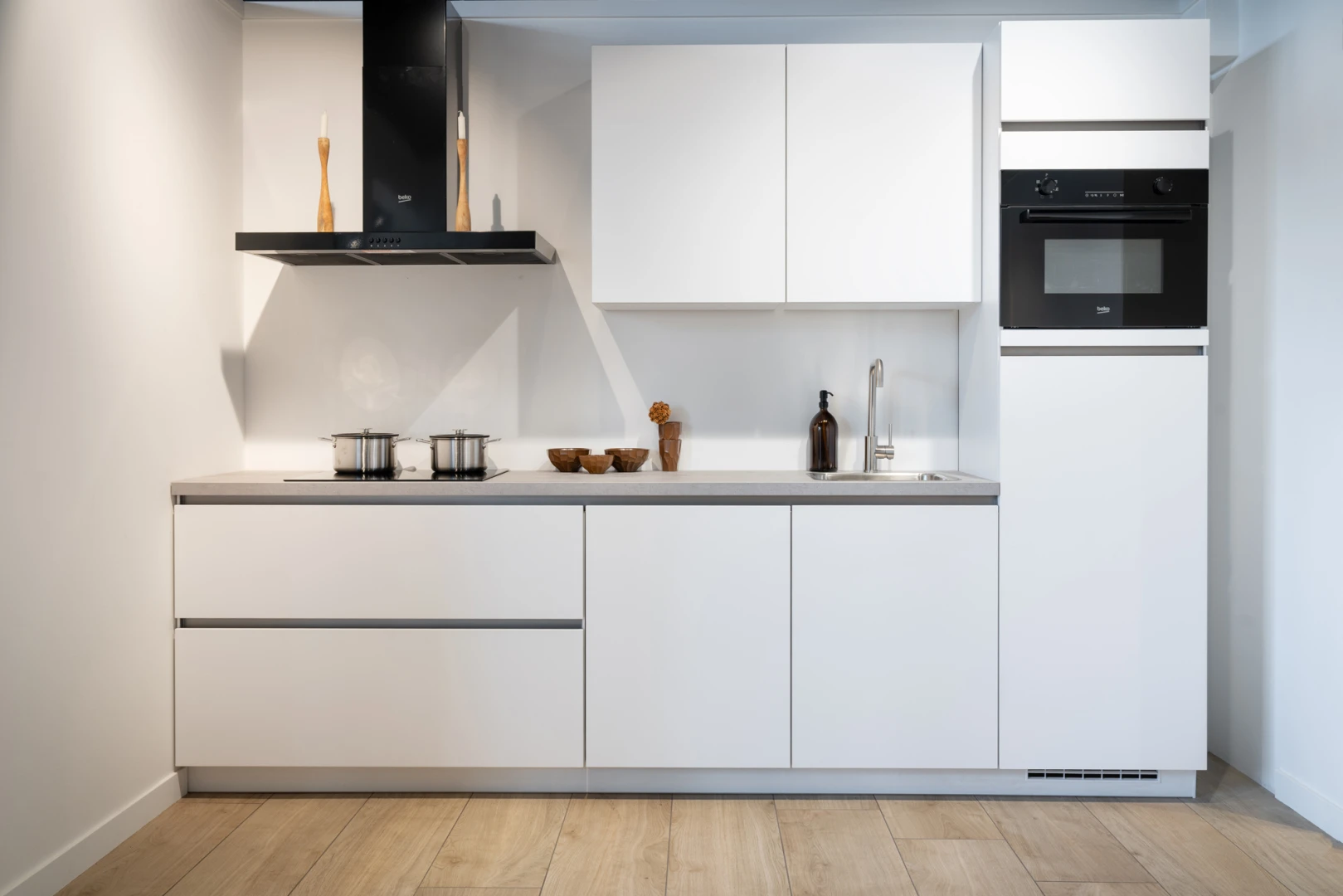 Projectkeukens in 2026 met prijzen, voorbeelden en slimme indelingen.