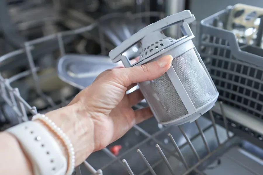 Vaatwasser reinigen in 9 stappen | zo blijft je vaat schoon