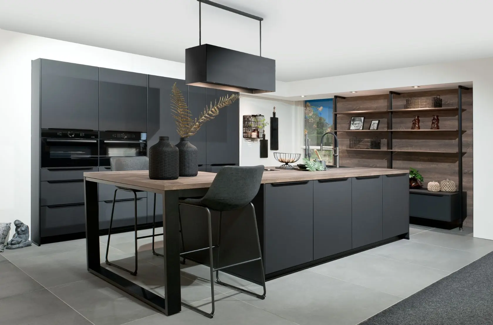 Betonlook met zwart voor industrieel effect