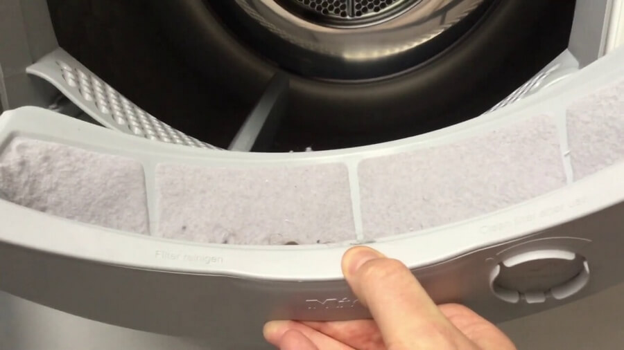 Binnenkant droger schoonmaken